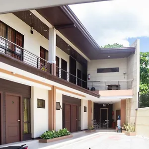 Hotel Oyo 153 Espacio De Clarita Hometel, Davao